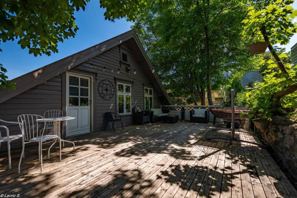 Central 4bedrooms Nr 6 -bnb By Berti Apartment