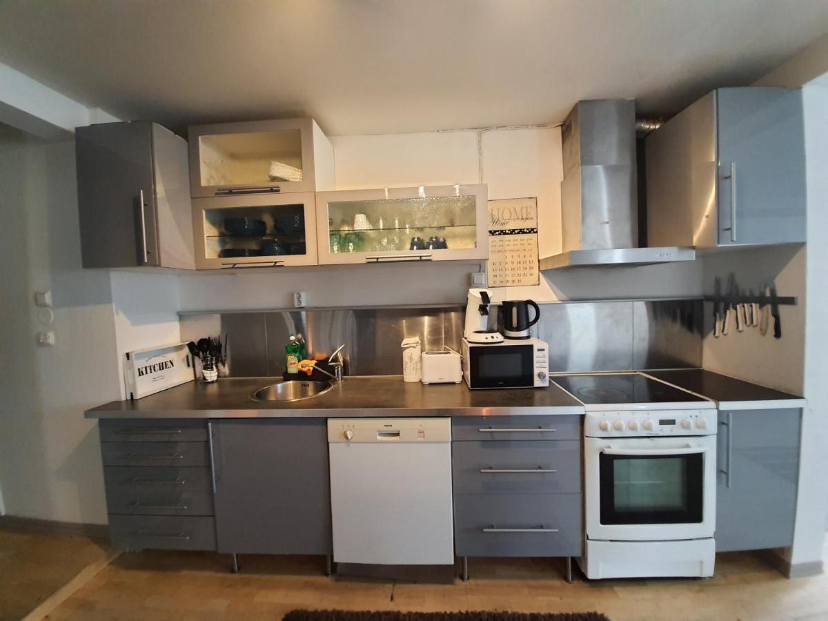 Central 4bedrooms Nr 6 -bnb By Berti Apartment