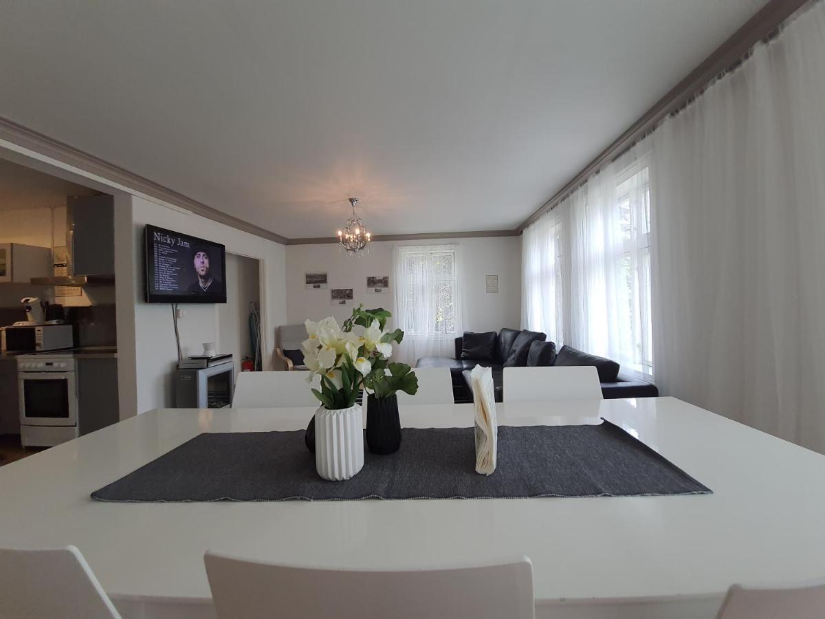 Apartment Central 4bedrooms Nr 6 -bnb By Berti *